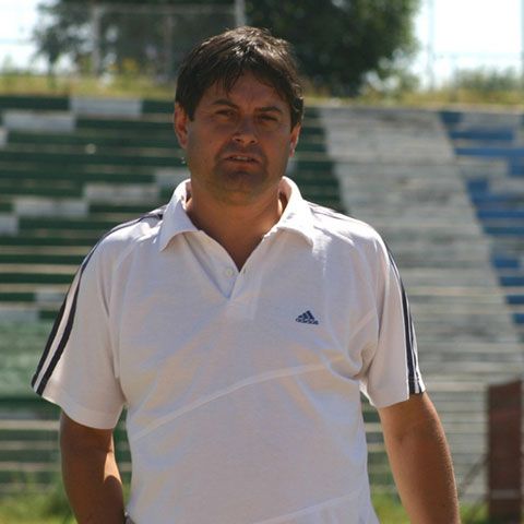 Liga a II-a - Un jucător de la Drobeta a fost bătut de propriul antrenor la jocul cu FCM Târgu Mureş