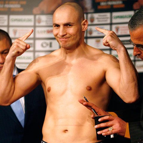 Box - Adrian Diaconu îşi va pune în joc titlul mondial pe 19 iunie în faţa canadianului Jean Pascal