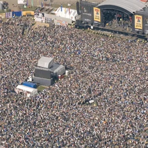 Kanye West şi Basement Jaxx vor cânta în iulie la festivalul dance Wireless 09, în Hyde Park, Londra
