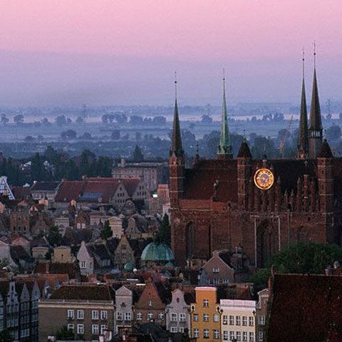 Trei români au fost arestaţi în Polonia pentru uciderea unei bătrâne