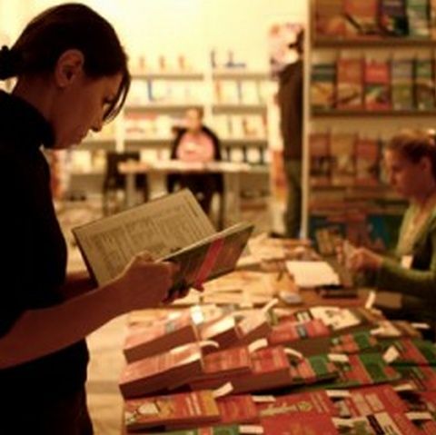 Reduceri de până la 40% la Târgul Internaţional de Carte Librex de la Iaşi
