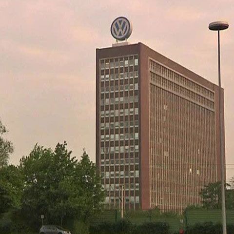 Porsche a anunţat că va fuziona cu Volkswagen