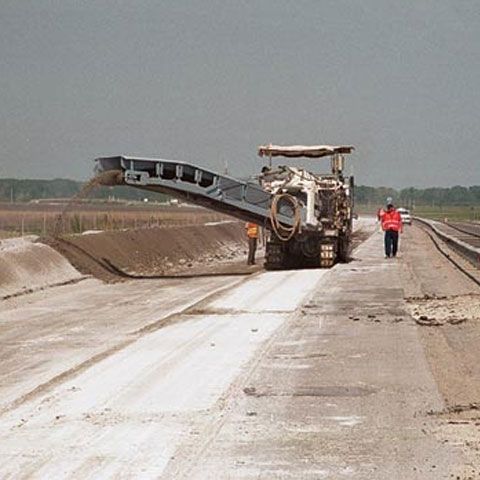 Gardianul: Tronsonul Comarnic- Braşov va costa trei miliarde de euro 