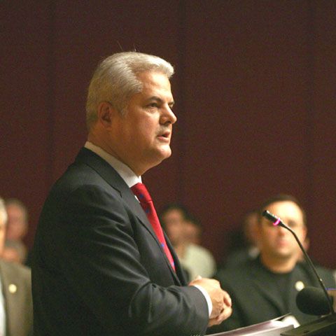 Atac la preşedinte dinspre PSD. Adrian Năstase: Boala României se numeşte Traian Băsescu