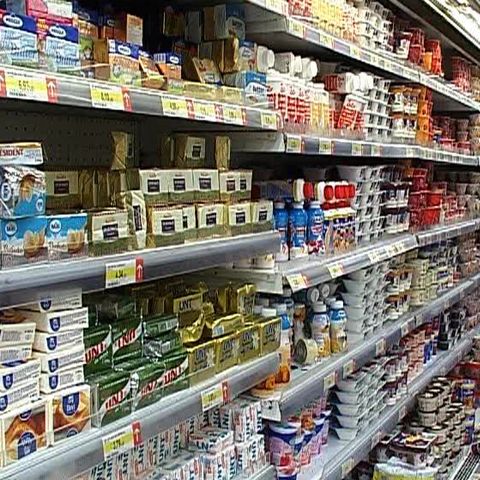 Lactatele româneşti domină rafturile magazinelor în proporţie de 90% 
