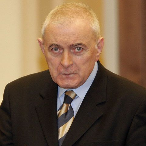 Adrian Vasilescu: După criza financiară şi cea economică, cea mai problematică este criza socială