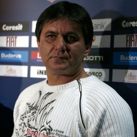FC Braşov - Dinu Gheorghe: "Lăcătuş se află pe lista noastră pentru a-l înlocui pe Răzvan Lucescu"