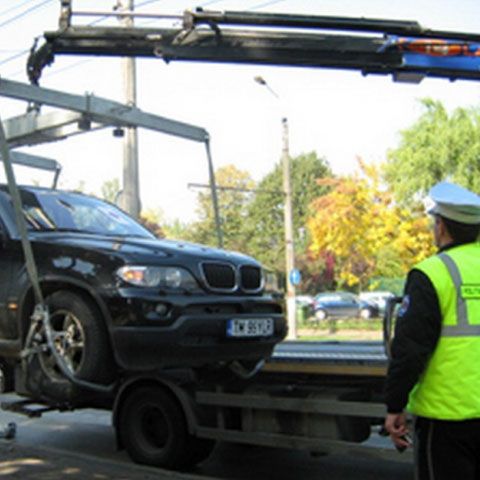 Atenţie, şoferi! Aproximativ 250 de maşini sunt ridicate zilnic în Bucureşti
