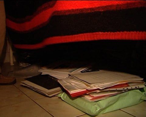 Dosarele din toaletă - zeci de nereguli pe bani publici la Primăria Sectorului 4