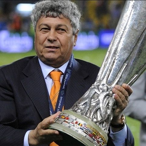 Mircea Lucescu şi Răzvan Raţ, decoraţi de Băsescu pentru câştigarea Cupei UEFA cu Şahtior