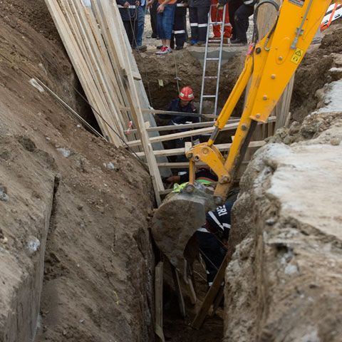 Inspectoratul de Muncă a sistat lucrările la Pasajul Băneasa până la remedierea deficienţelor