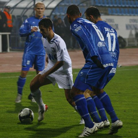 Remiză albă între Pandurii şi Farul