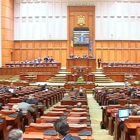 Proiectul de lege privind pensiile parlamentarilor, amânat din lipsă de cvorum