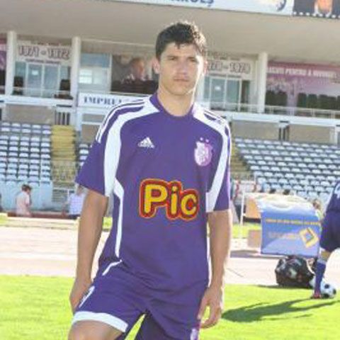 NewsIn - FC Argeş: Cristian Tănase îşi acuză impresarul că i-a falsificat înţelegerea