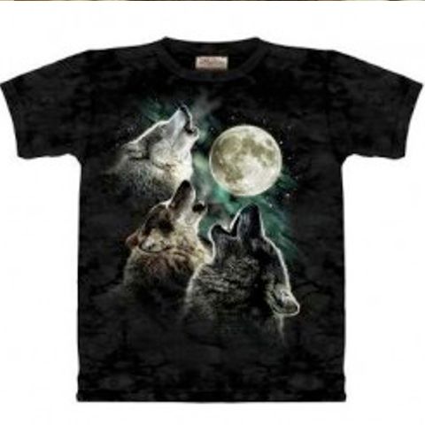 "Three Wolf Moon" e cel mai cool tricou din lume