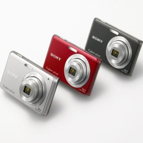 Sony lansează două noi camere foto digitale din seria Cyber-shot