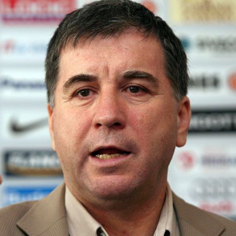NewsIn / Steaua a propus în cadrul CEx al FRF ca echipele să poată rezilia unilateral contractele jucătorilor!!!