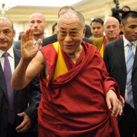 Dalai Lama a primit titlul de "cetăţean de onoare" al oraşului Paris