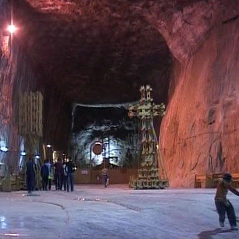 Salina Praid este una dintre cele mai mari mine de sare din Europa 