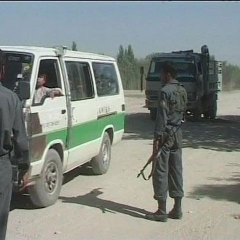 Al-Qaida nu mai are bani de atentate sinucigaşe 