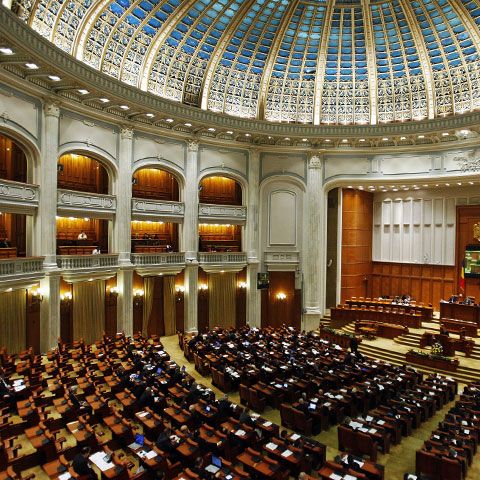 AEP reclamă elemente neconstituţionale ale Legii alegerilor pentru Parlamentul naţional