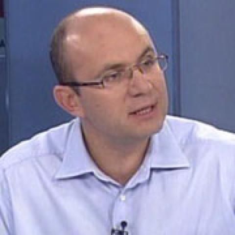 Guşă: Ceea ce a făcut Traian Băsescu la şedinţa de Guvern sunt doar fiţe de campanie electorală