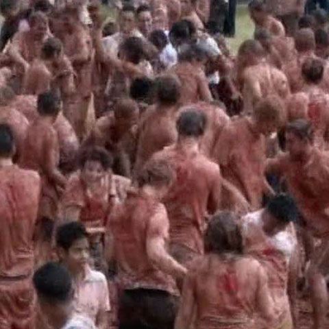 1.000 de oameni s-au bătut cu roşii într-un orăşel din Columbia