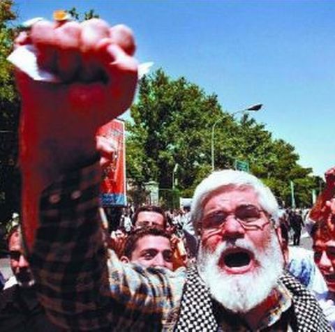 Ciocniri la Teheran între susţinătorii lui Ahmadinejad şi cei ai lui Moussavi