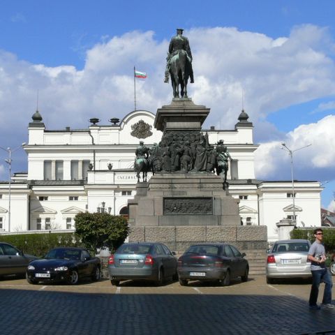 Mii de bulgari au protestat la Sofia faţă de măsurile anticriză ale guvernului socialist