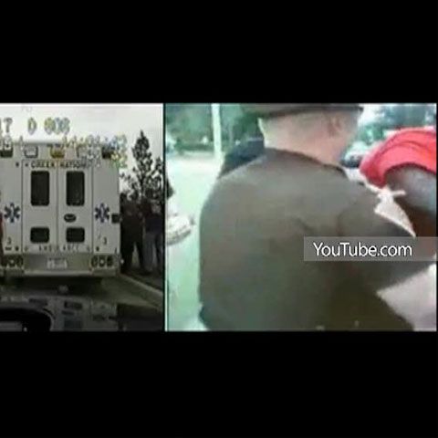 REALITATEA pe NET: În SUA poliţiştii se bat cu personalul de pe ambulanţă