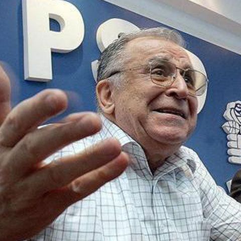 Iliescu despre Băsescu: E perceput ca bădăran, omul fără calităţi de om de stat, primitiv