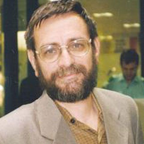 Filozoful Andrei Cornea i-a replicat lui Băsescu, spunând că România are \"prea mulţi tinichigii\"
