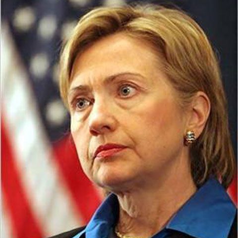 Hillary Clinton a fost operată cu succes, după ce şi-a fracturat cotul