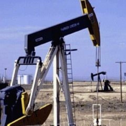 Preţul petrolului a scăzut sub nivelul de 67 dolari pe baril