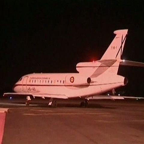 Un motor al avionului în care se afla Zapatero a fost blocat de ţânţari 