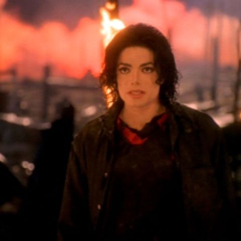 Cel mai vândut single al lui Michael Jackson în UK: Un cântec despre elefanţi morţi şi defrişări