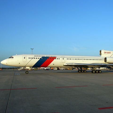 Alertă falsă cu bombă vizând avionul prezidenţial slovac