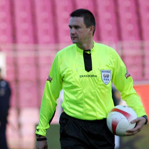 Arbitrii Balaj şi Deaconu, delegaţi la meciuri din preliminariile Ligii Campionilor