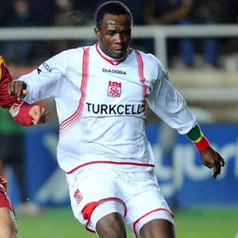 Steaua este interesată de fundaşul Mamadou Diallo de la Sivasspor