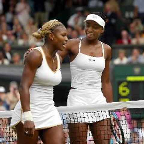 Tenis: Surorile Serena şi Venus Williams s-au calificat şi în finala de dublu de la Wimbledon