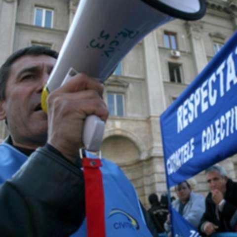 Sindicatele din Educaţie cer retragerea sprijinului politic al ministrului Muncii