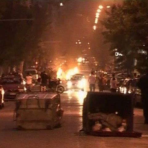 Incidente violente marţi seară pe străzile din Atena