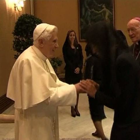 Soţiile liderilor G8 au fost primite de Papa Benedict al XVI-lea 