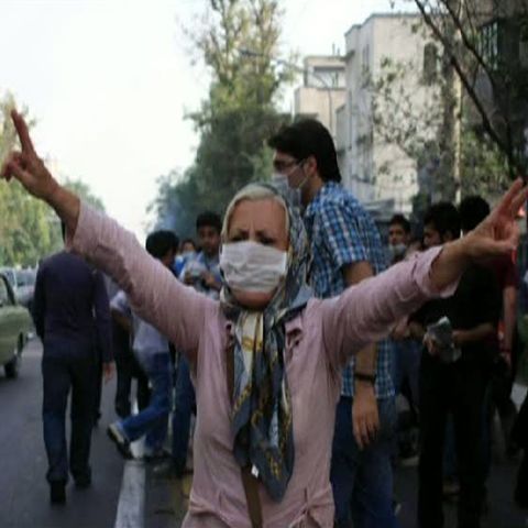 Susţinătorii opoziţiei au ieşit din nou în stradă la Teheran 