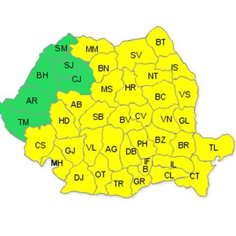 Meteorologii au anunţat furtuni, ploi abundente şi vânt puternic în aproape toată ţara