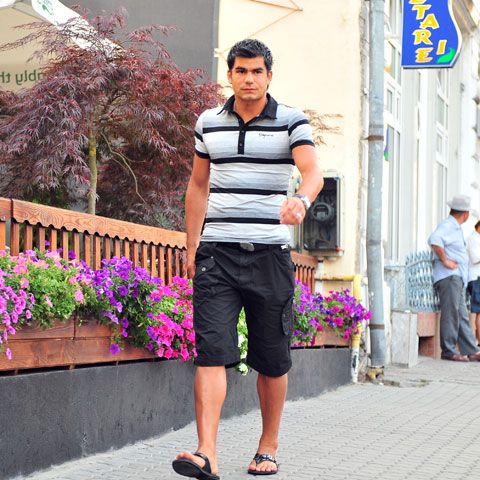 Univ. Craiova - Conducerea i-a redus cu 25% salariul lui Bornescu şi l-a suspendat trei luni