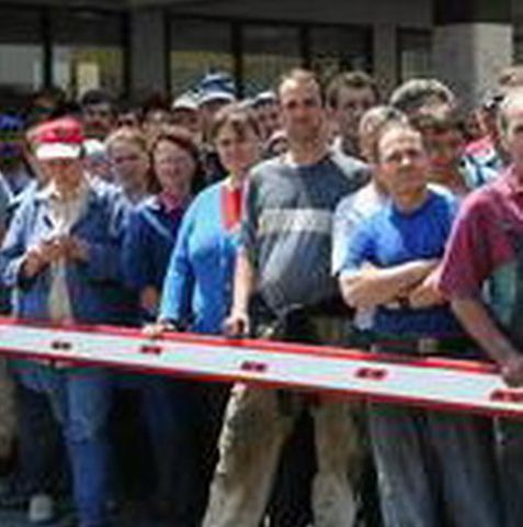 Ultimii 400 de angajaţi ai uzinei de reparat vagoane din Roşiorii de Vede vor fi disponibilizaţi