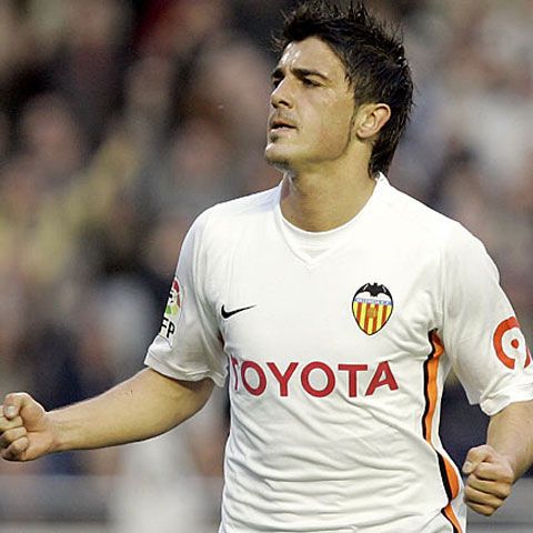 David Villa dă bani din buzunar pentru a se transfera la FC Barcelona