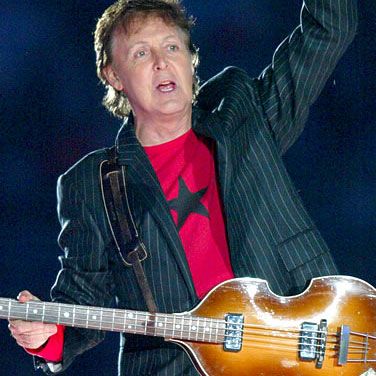 Paul McCartney a concertat în stradă, la New York - VEZI VIDEO