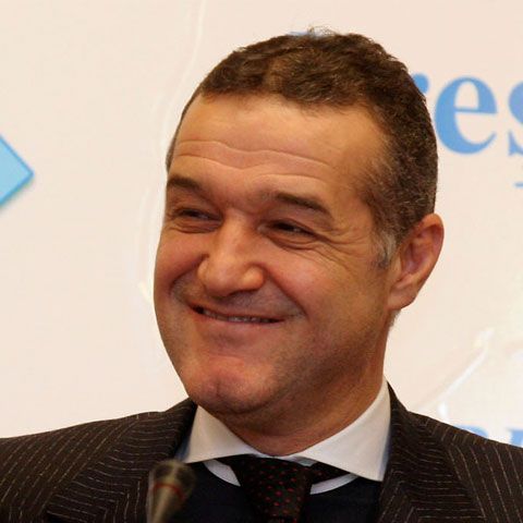 Despărţire de Vadim: Becali a fost reales preşedinte al PNG-CD